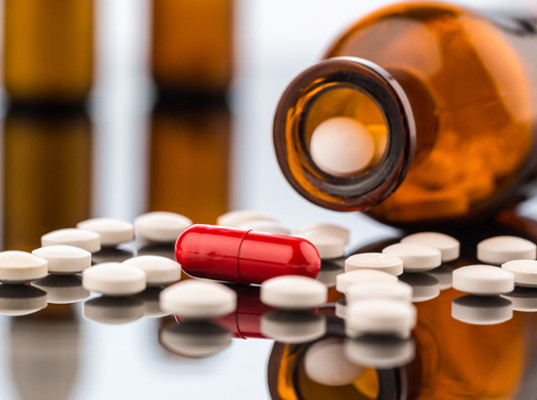 В Госдуме решили исключить из законопроекта о контрсанкциях запрет американских лекарств