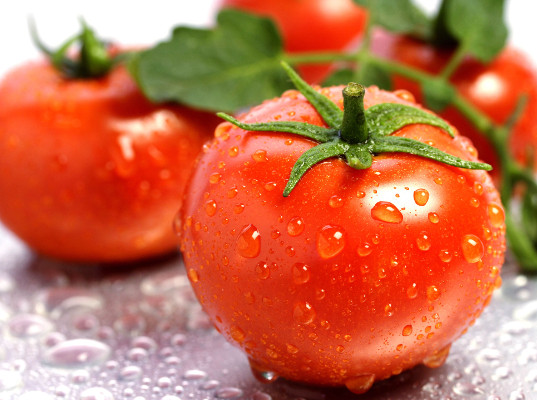 Армения пообещала принять меры в связи с поставками в РФ небезопасных томатов 