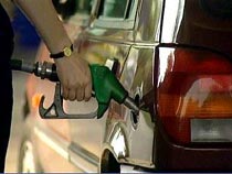 В правительстве России из-за роста цен на бензин начали обсуждать снижение акцизов