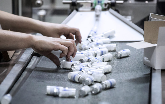 Из-под контрсанкций хотят вывести лекарства и медтехнику