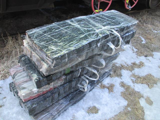 Псковская таможня возбудила уголовное дело за перемещение сигарет в холодильнике локомотива