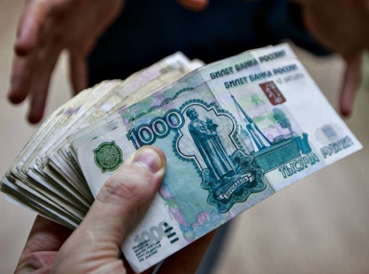 Сотрудников московской таможни заподозрили в получении 5 млн руб. взятки 
